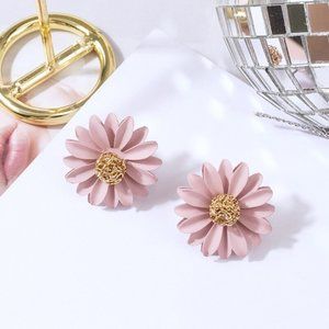 Gold Pink Cute Large Daisy Flower Stud Earrings